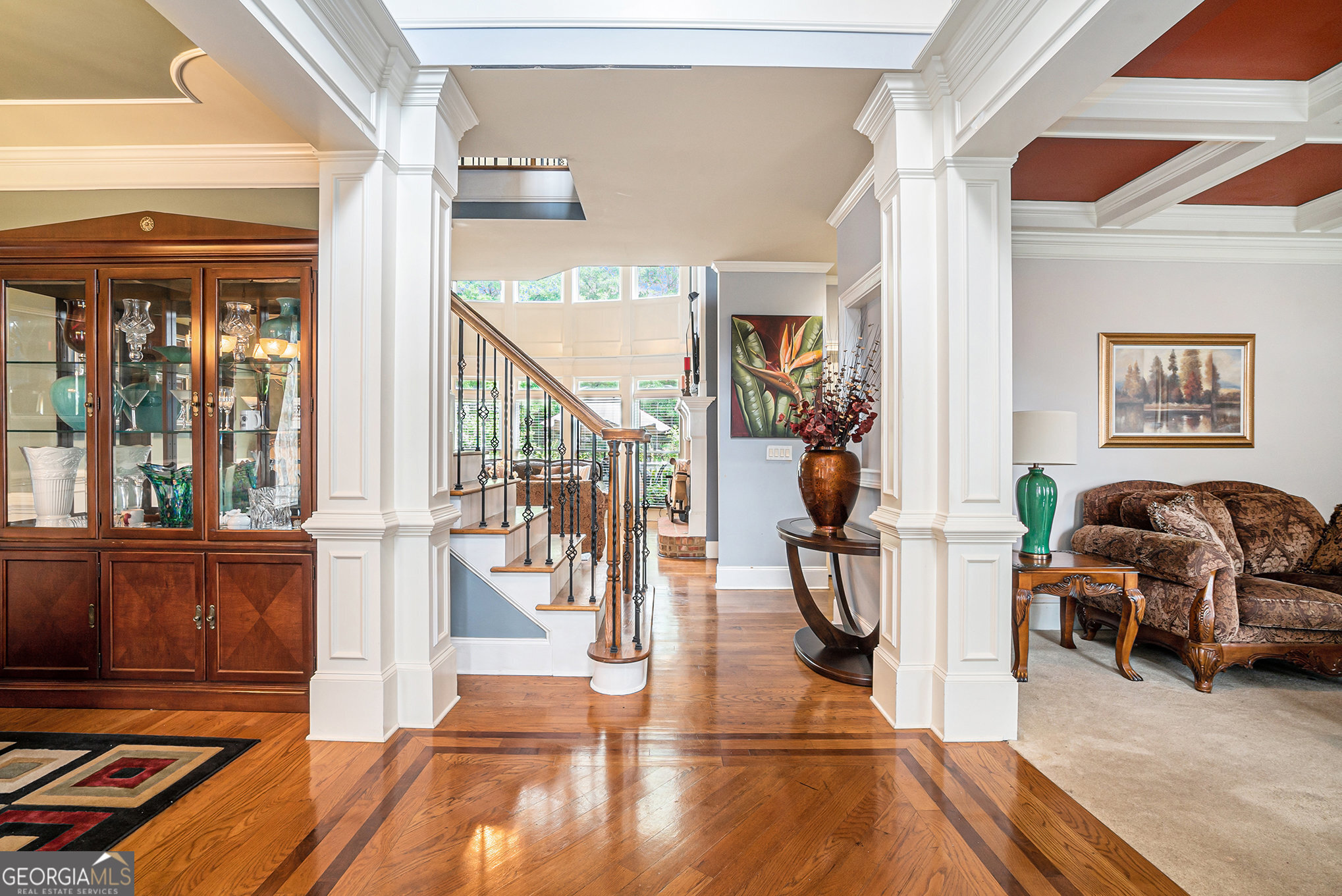 1710 Riverpark DR
