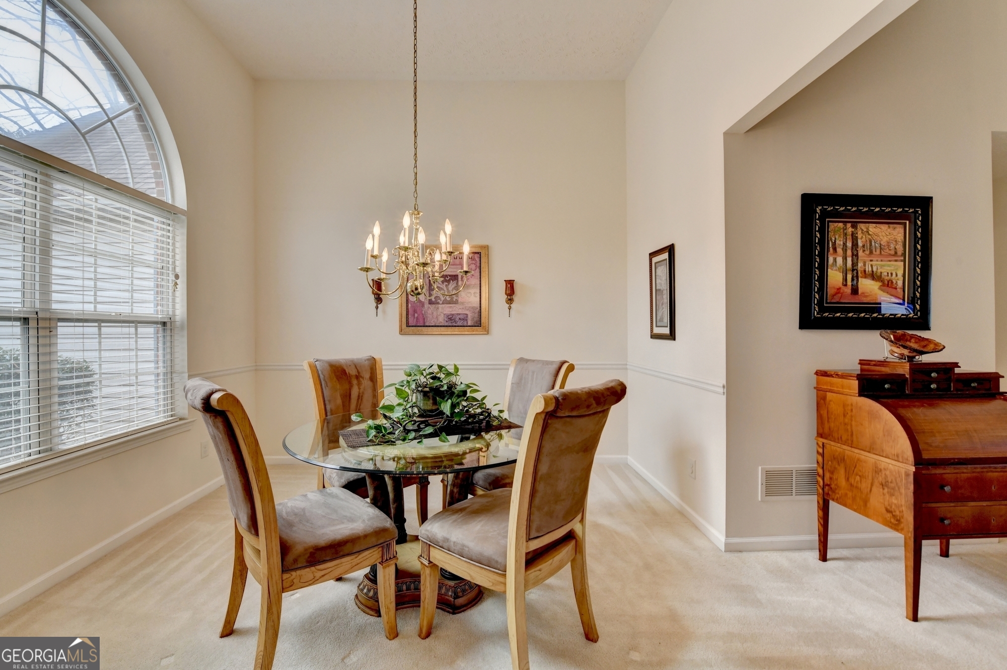 Loganville, Georgia 30052, United States, 3 Bedrooms Bedrooms, ,2 BathroomsBathrooms,Residential,Pending,18487