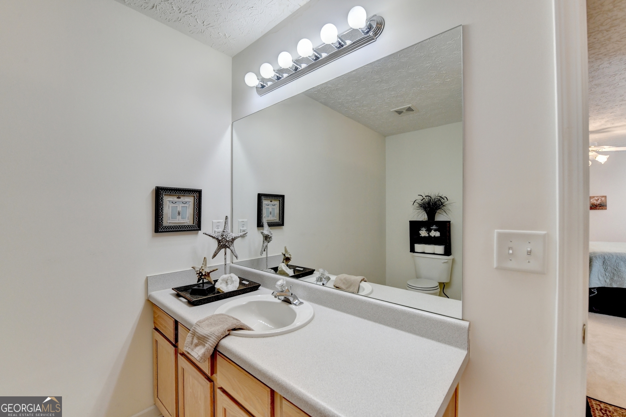 Loganville, Georgia 30052, United States, 3 Bedrooms Bedrooms, ,2 BathroomsBathrooms,Residential,Pending,18487