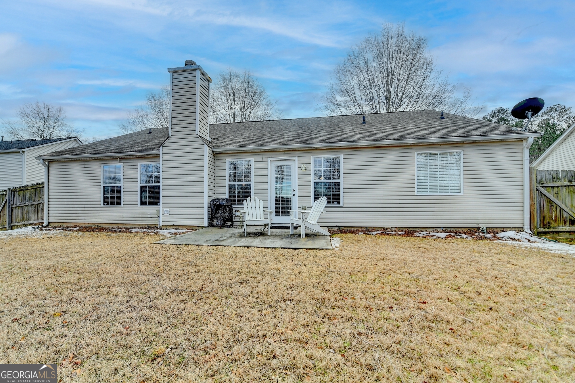 Loganville, Georgia 30052, United States, 3 Bedrooms Bedrooms, ,2 BathroomsBathrooms,Residential,Pending,18487