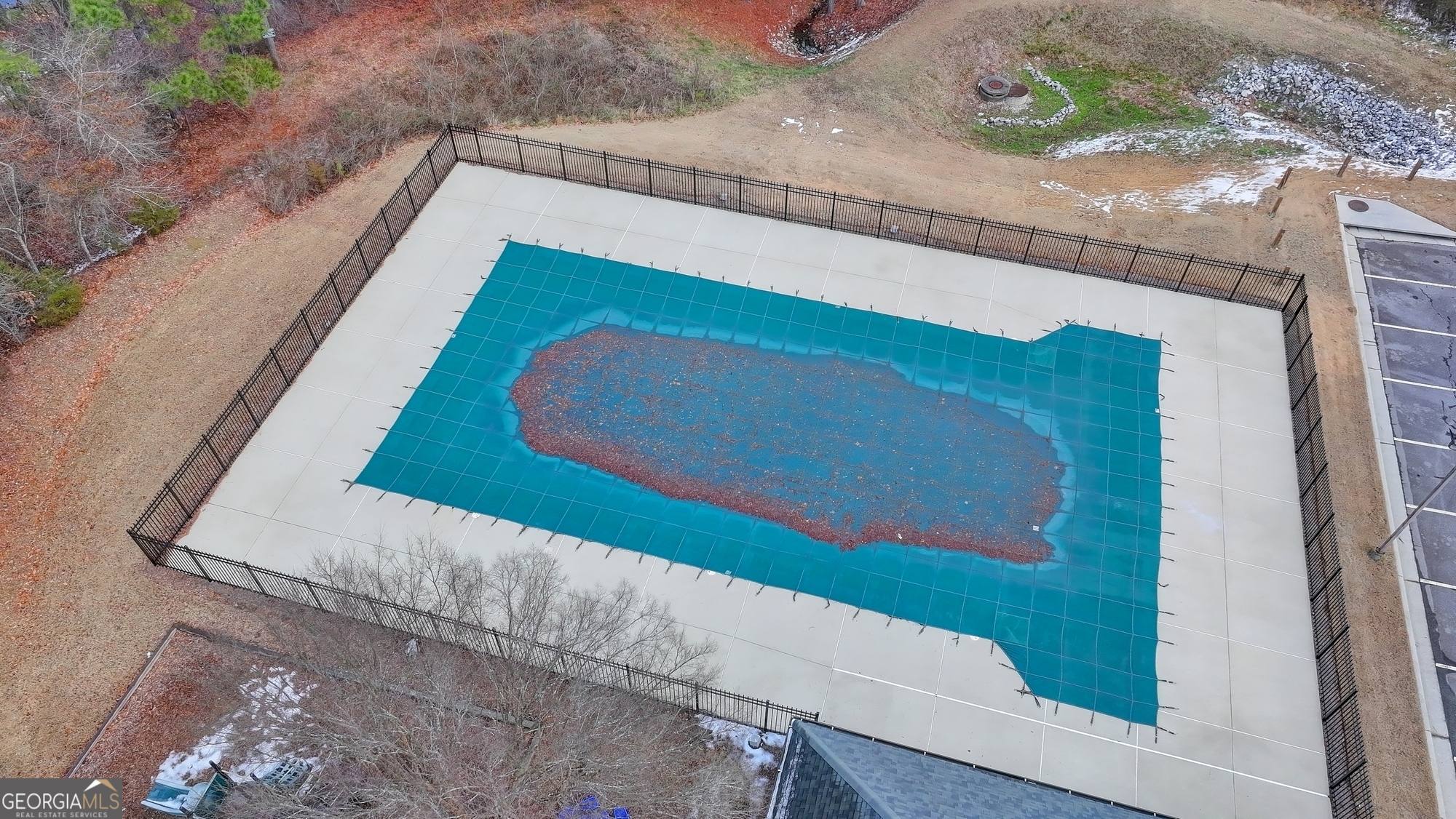 Loganville, Georgia 30052, United States, 3 Bedrooms Bedrooms, ,2 BathroomsBathrooms,Residential,Pending,18487