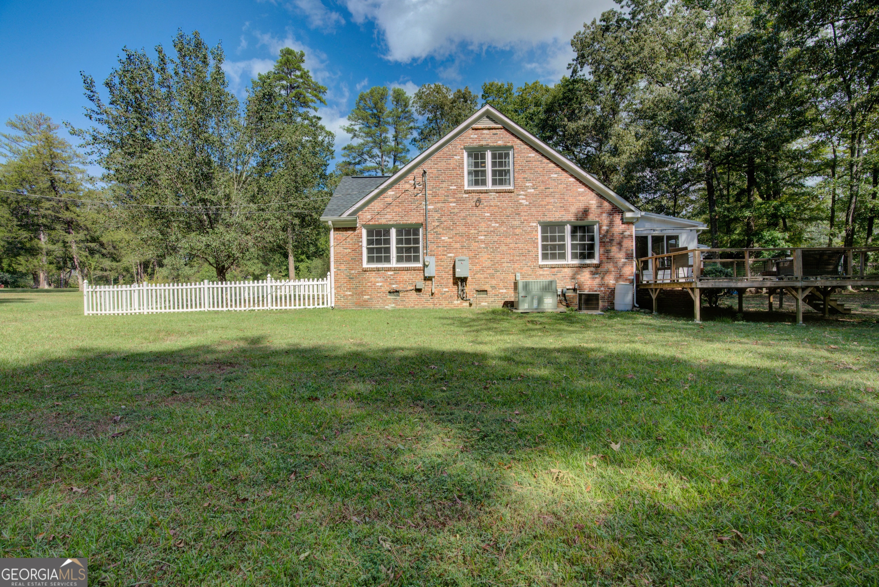 521 W John Hand RD