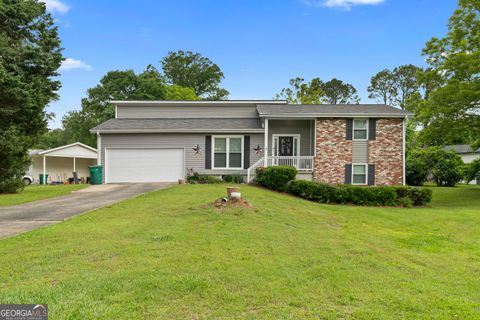 Photo of 1903 Lochlomand Lane SE, Smyrna, GA 30080 (MLS # 10596132)