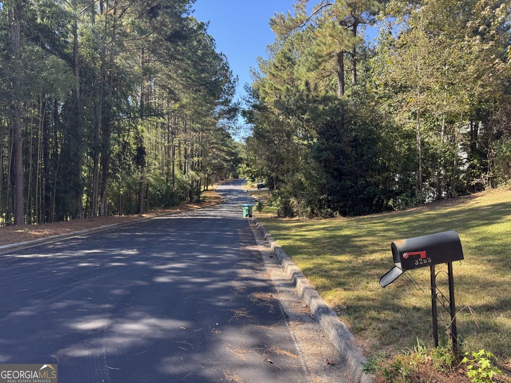 Photo of 3263 Jack Russell Run, Lilburn, GA 30047 (MLS # 10630378)