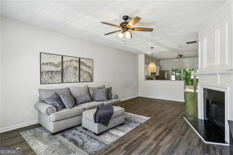 216 Buckland DR