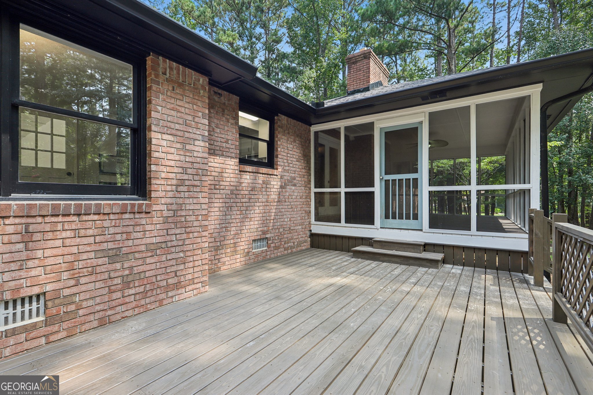 100 Thornton CT