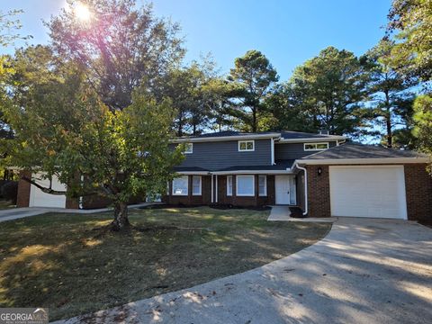 Photo of 2788 Coventry Green SE, Conyers, GA 30013 (MLS # 10640214)