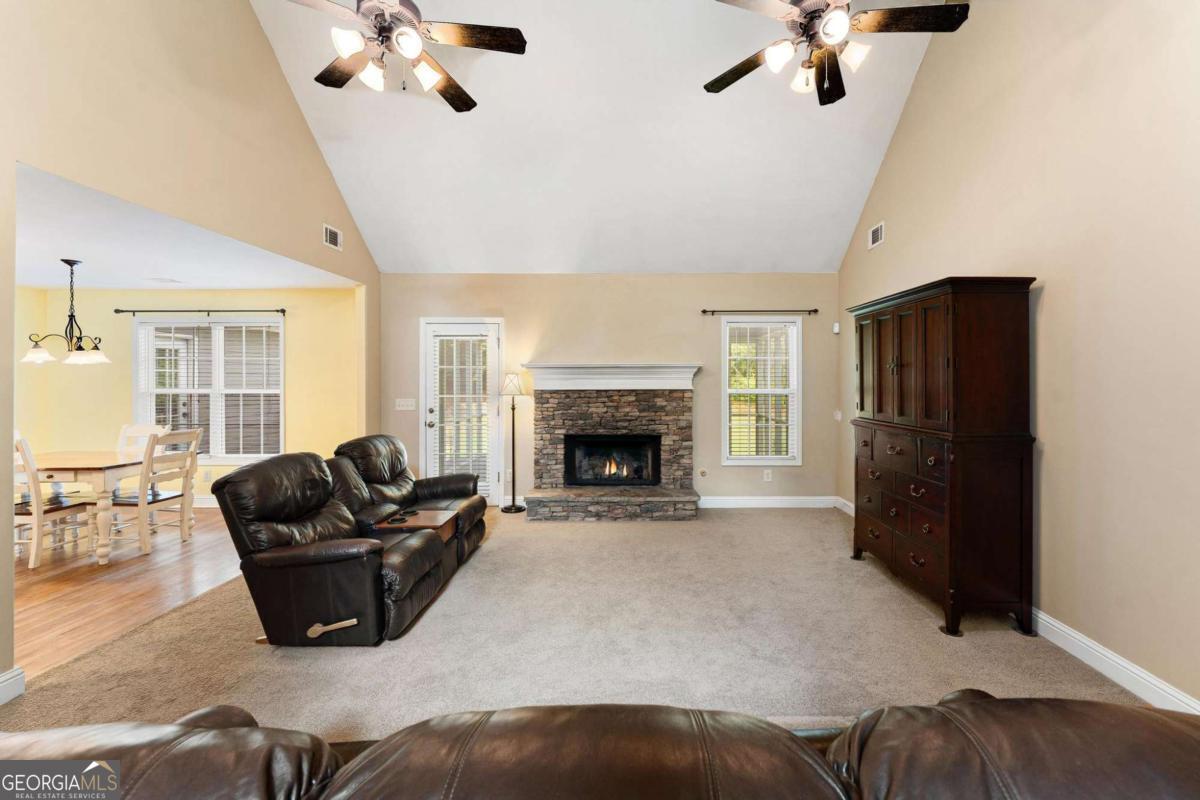 4572 Mulberry Fields LN