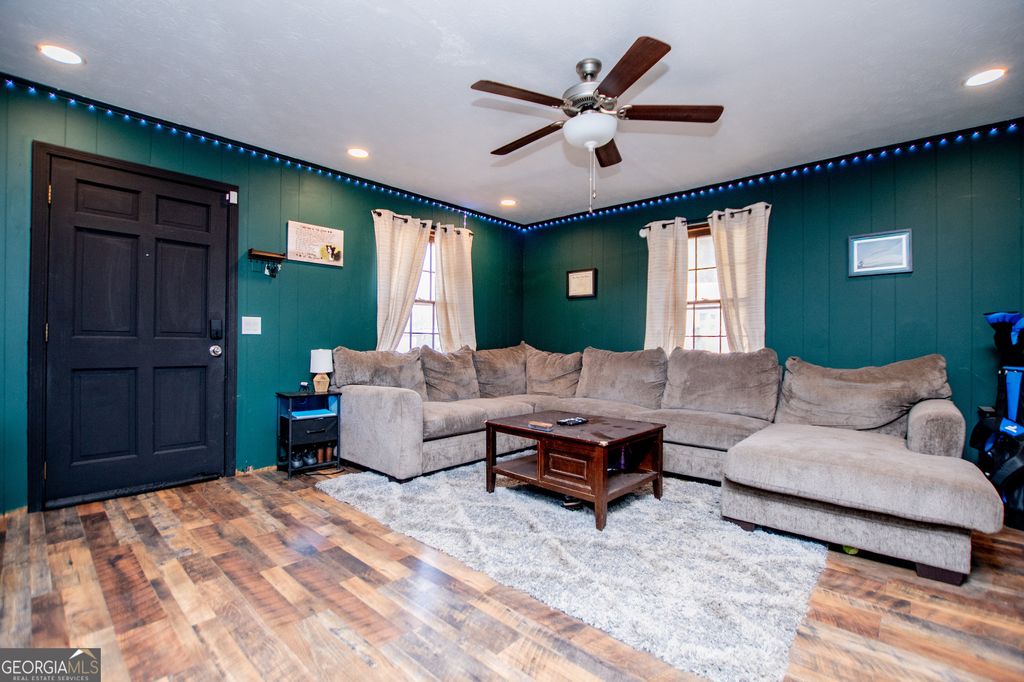 Photo of 118 Park Lane, Carrollton, GA 30117 (MLS # 10699453)