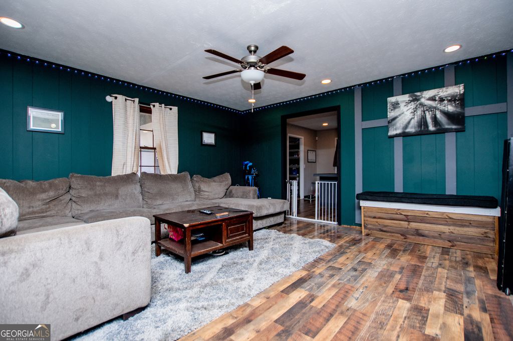 Photo of 118 Park Lane, Carrollton, GA 30117 (MLS # 10699453)