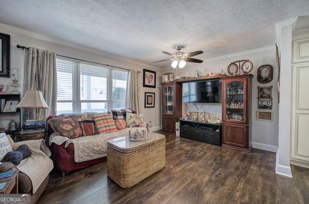 Photo of 7 Timberwood Drive SE, Silver Creek, GA 30173 (MLS # 10817199)