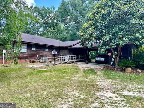 A home in Blackshear