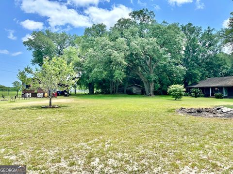 A home in Blackshear