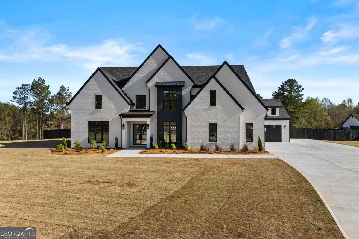 2485 Brooks RD