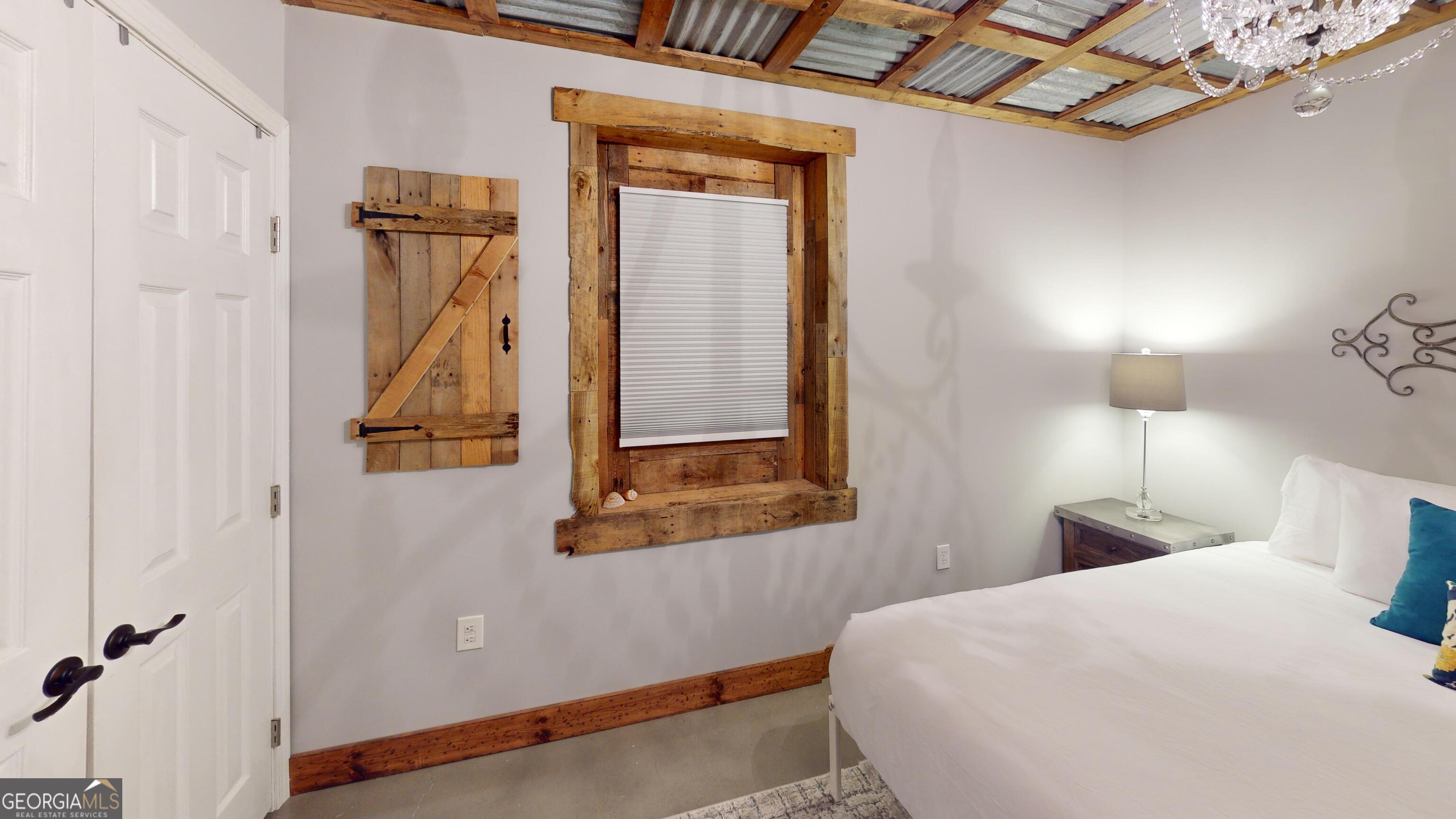 Loring Square - Residential Lease