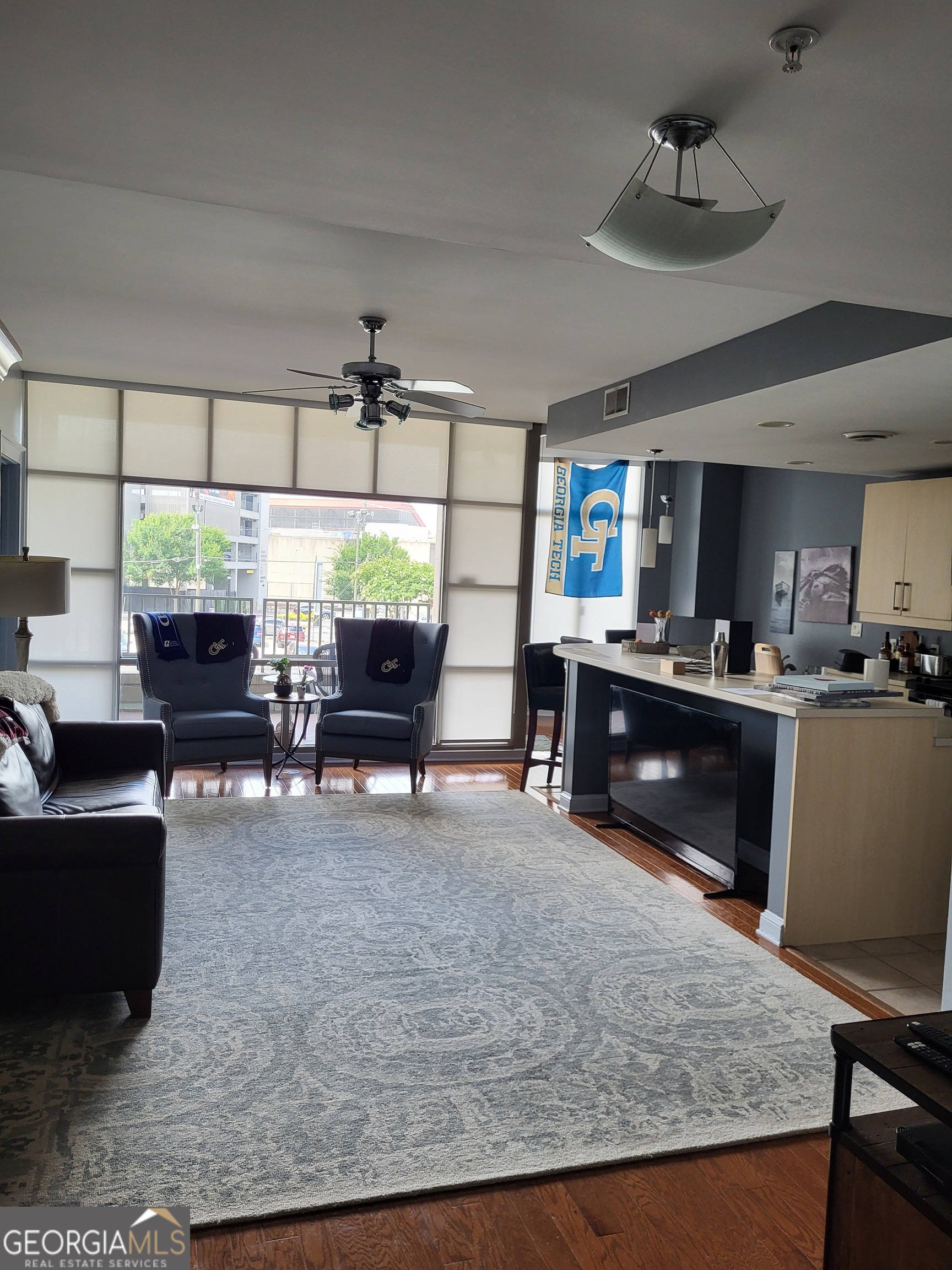 250 Park AVE W 302