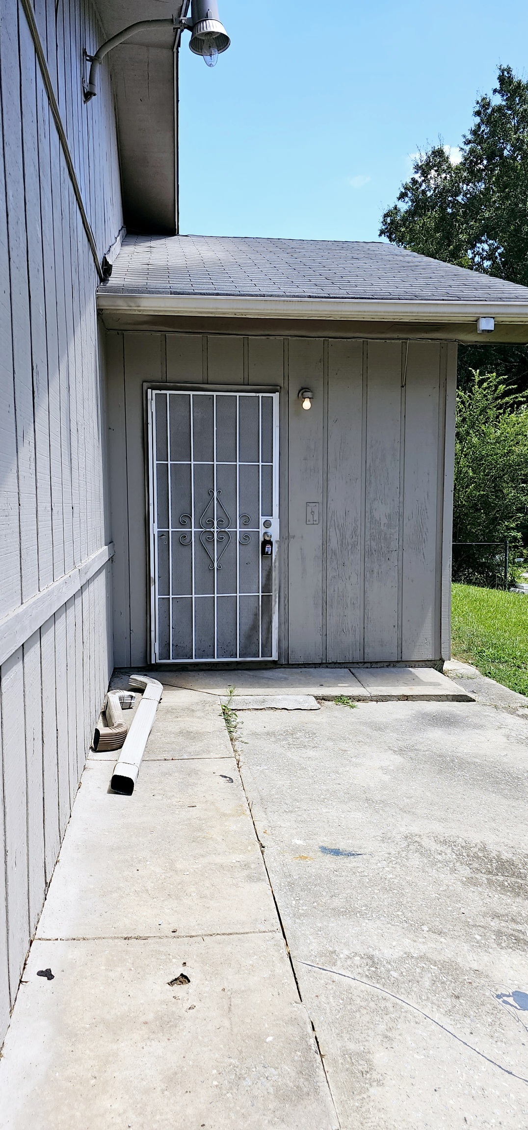 478 Upper Riverdale RD SW