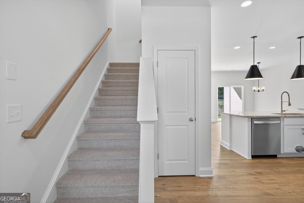 155 Windsor Park CT