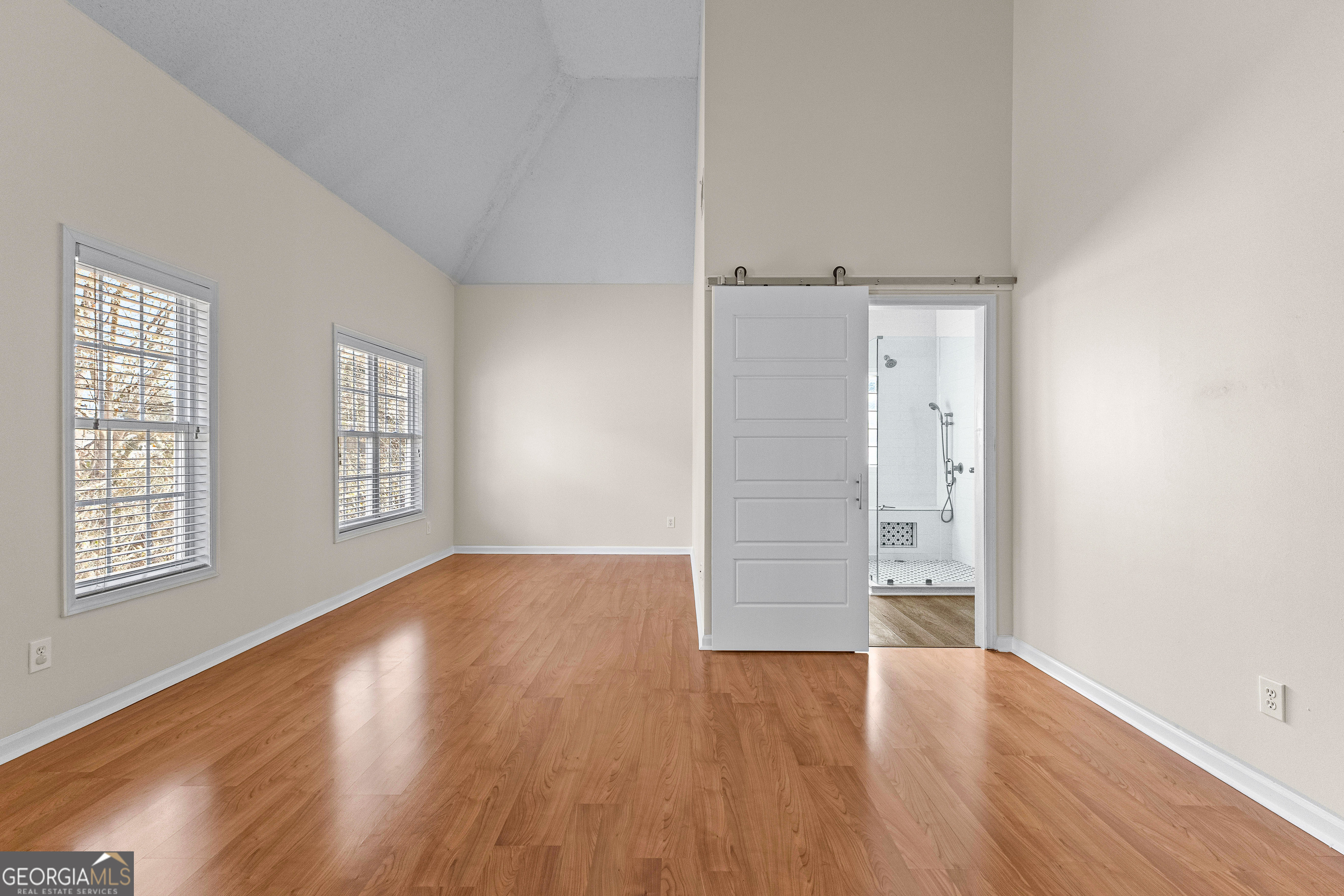 Newnan, Georgia 30265, United States, 3 Bedrooms Bedrooms, ,2 BathroomsBathrooms,Residential,Pending,18127