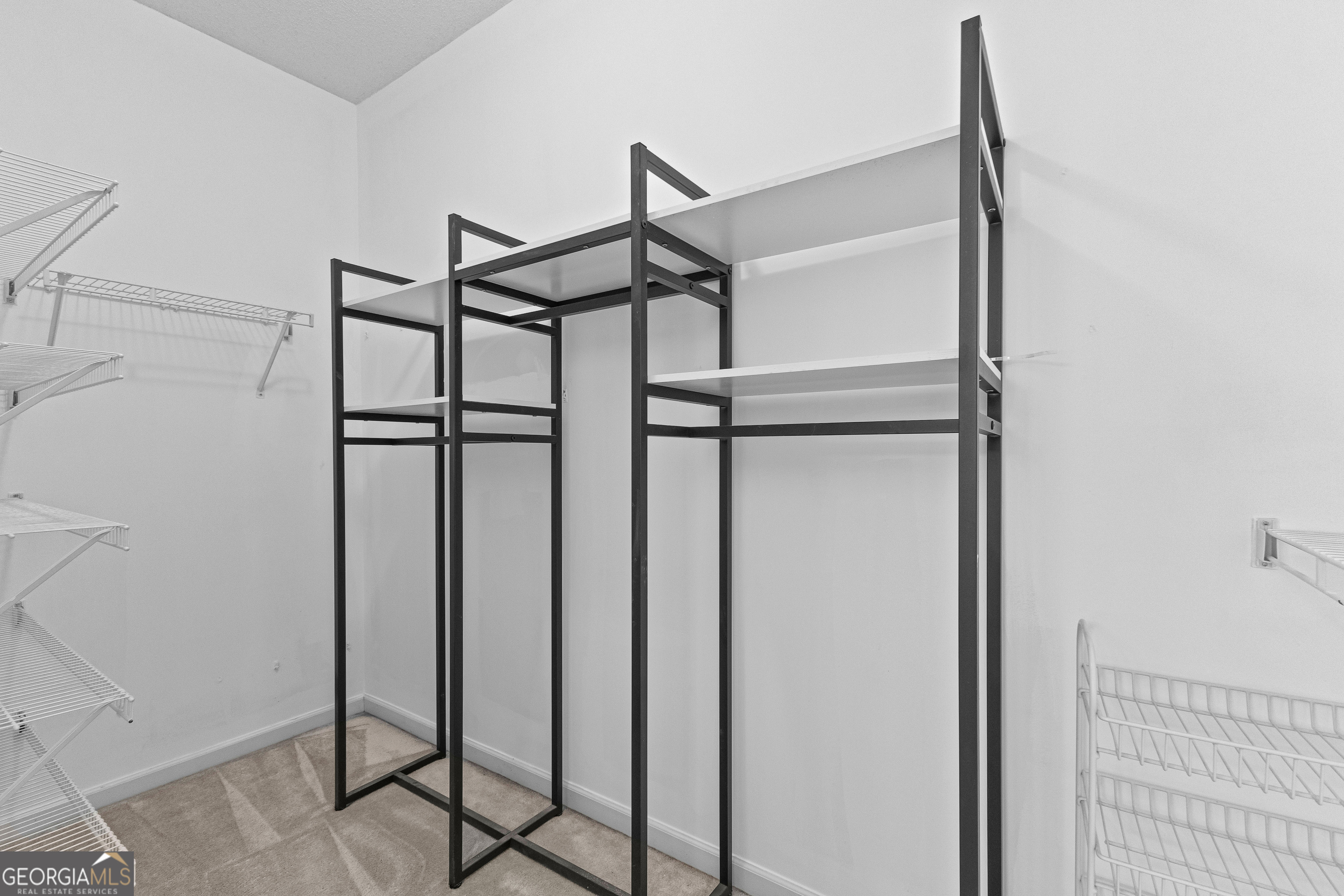 Newnan, Georgia 30265, United States, 3 Bedrooms Bedrooms, ,2 BathroomsBathrooms,Residential,Pending,18127