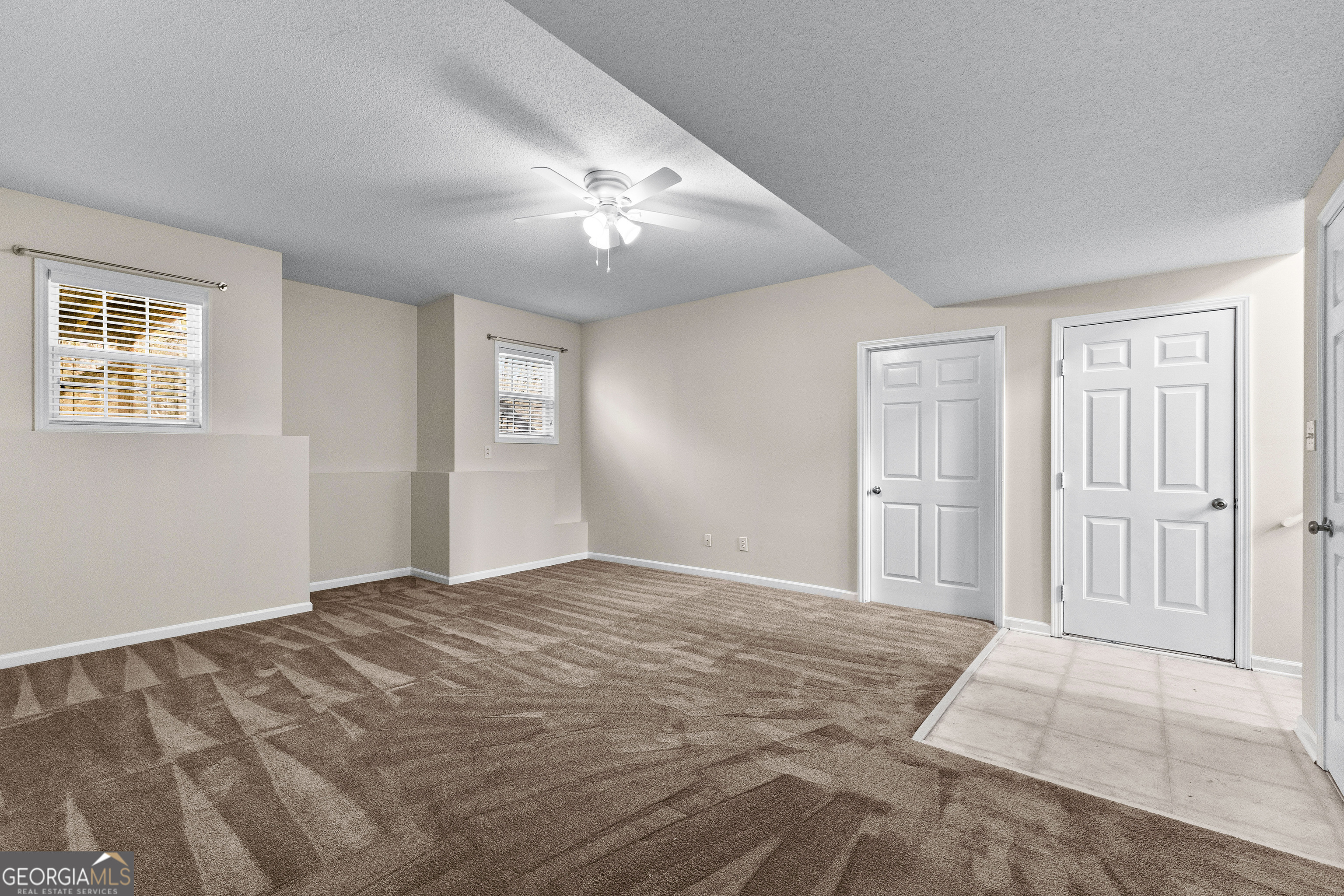 Newnan, Georgia 30265, United States, 3 Bedrooms Bedrooms, ,2 BathroomsBathrooms,Residential,Pending,18127