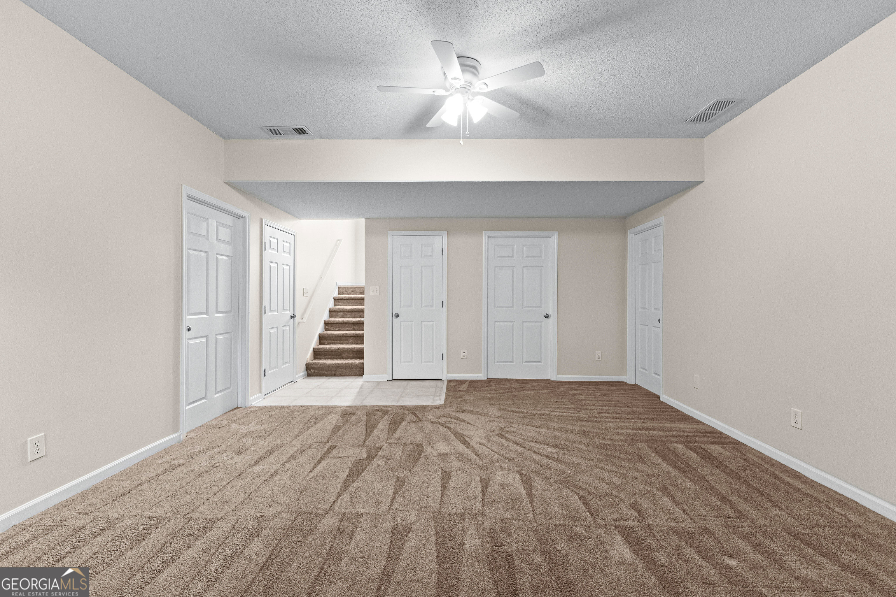 Newnan, Georgia 30265, United States, 3 Bedrooms Bedrooms, ,2 BathroomsBathrooms,Residential,Pending,18127