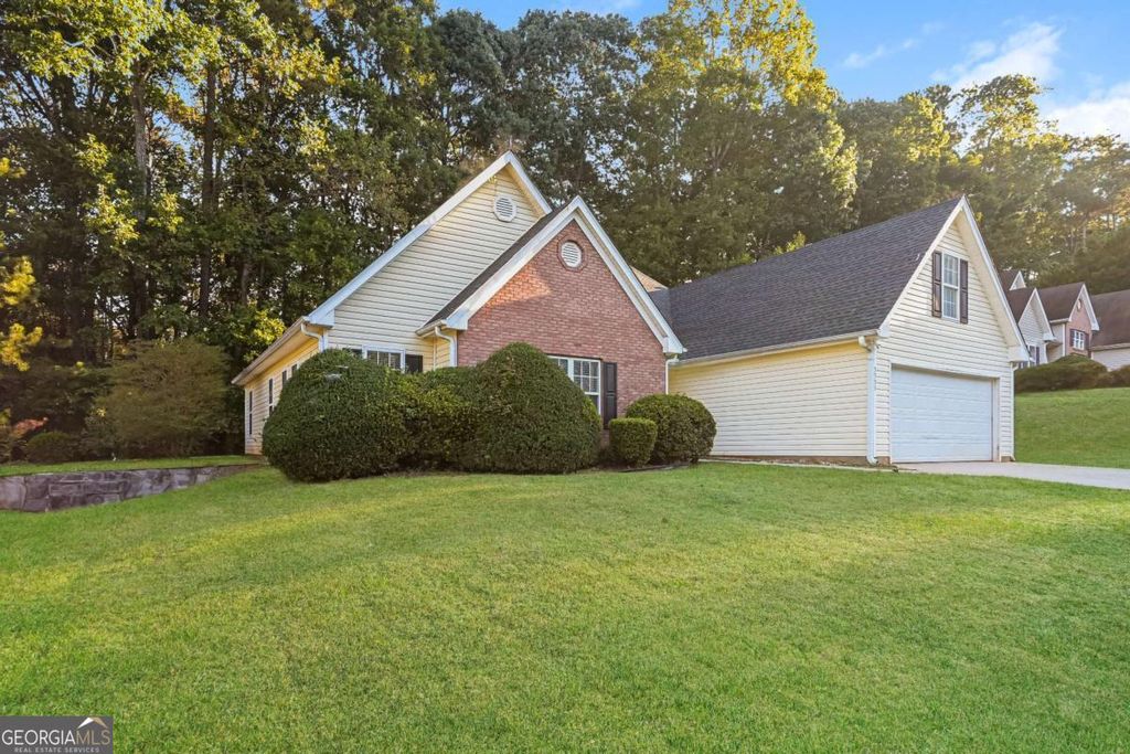 Photo of 3331 Glen Summit Lane, Snellville, GA 30039 (MLS # 10625708)