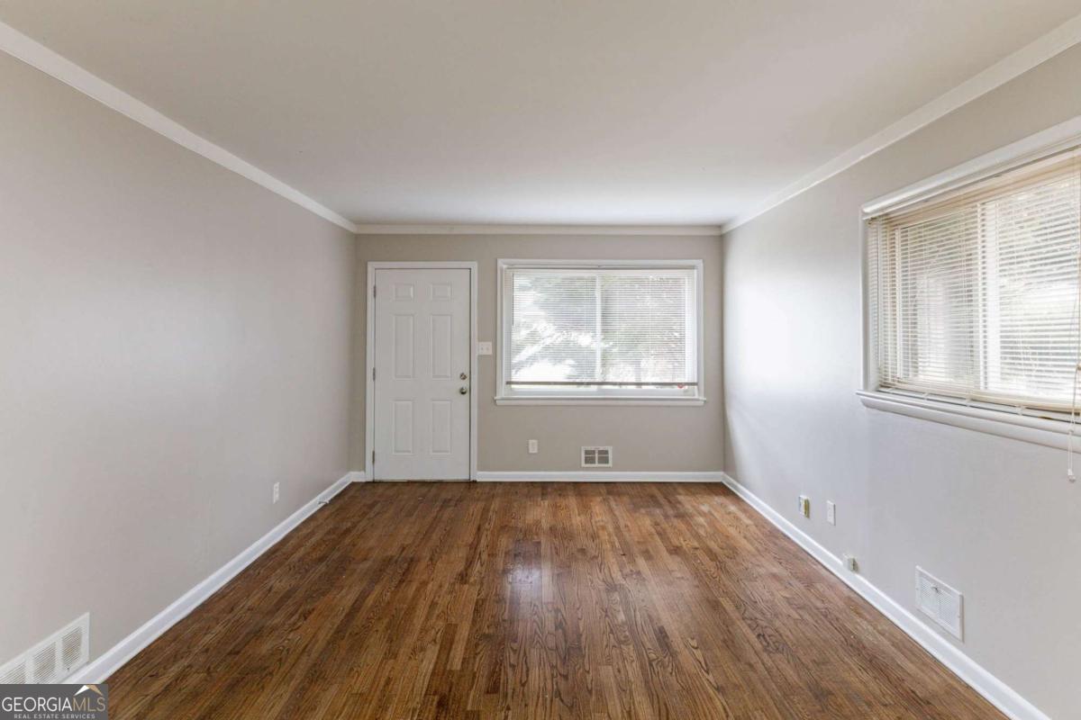 1561 Rupert RD