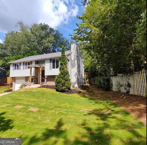 710 Singing Hills CT Roswell GA 30076