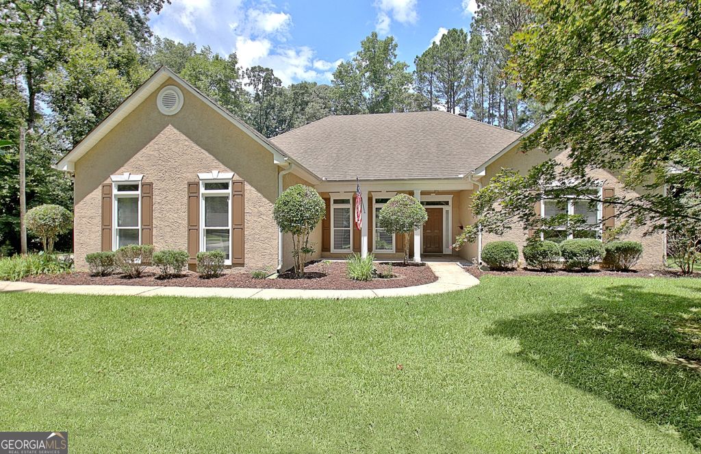 Photo of 315 Felton Drive, Fayetteville, GA 30214 (MLS # 10808692)