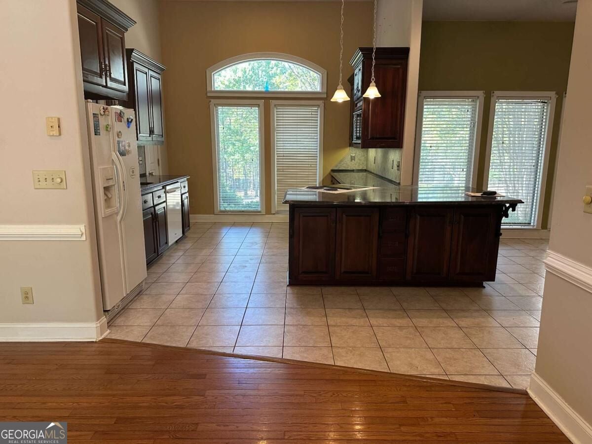 108 Regina DR NW