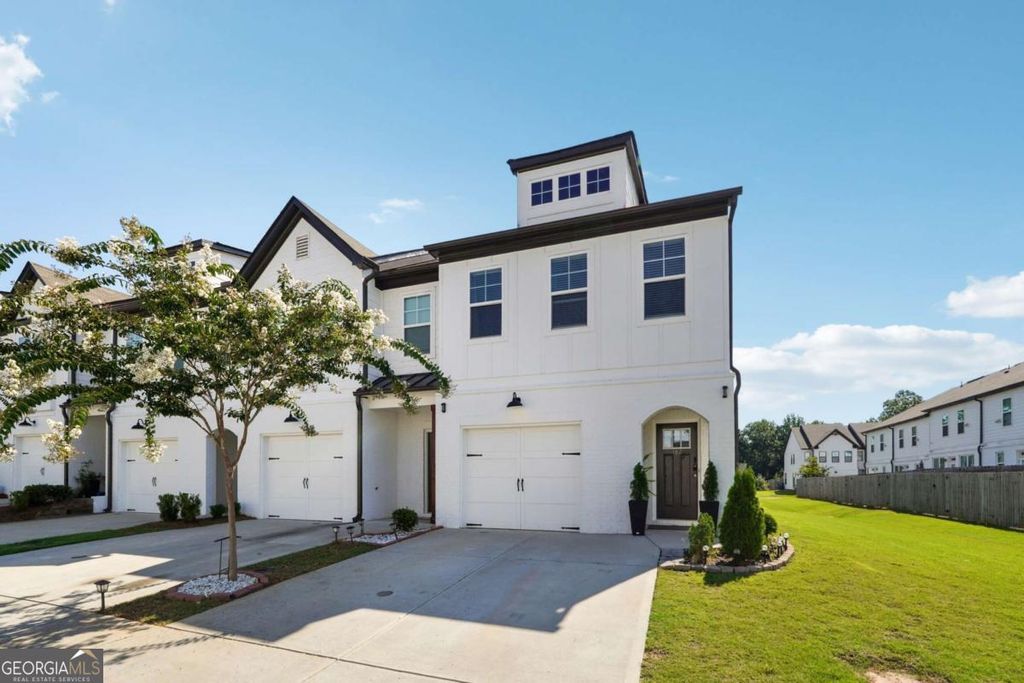 Photo of 162 Auburn Run Lane, Auburn, GA 30011 (MLS # 10741197)