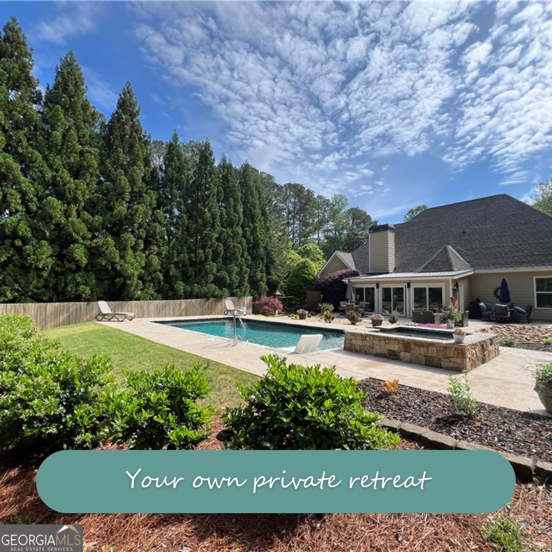 24 Douglas DR