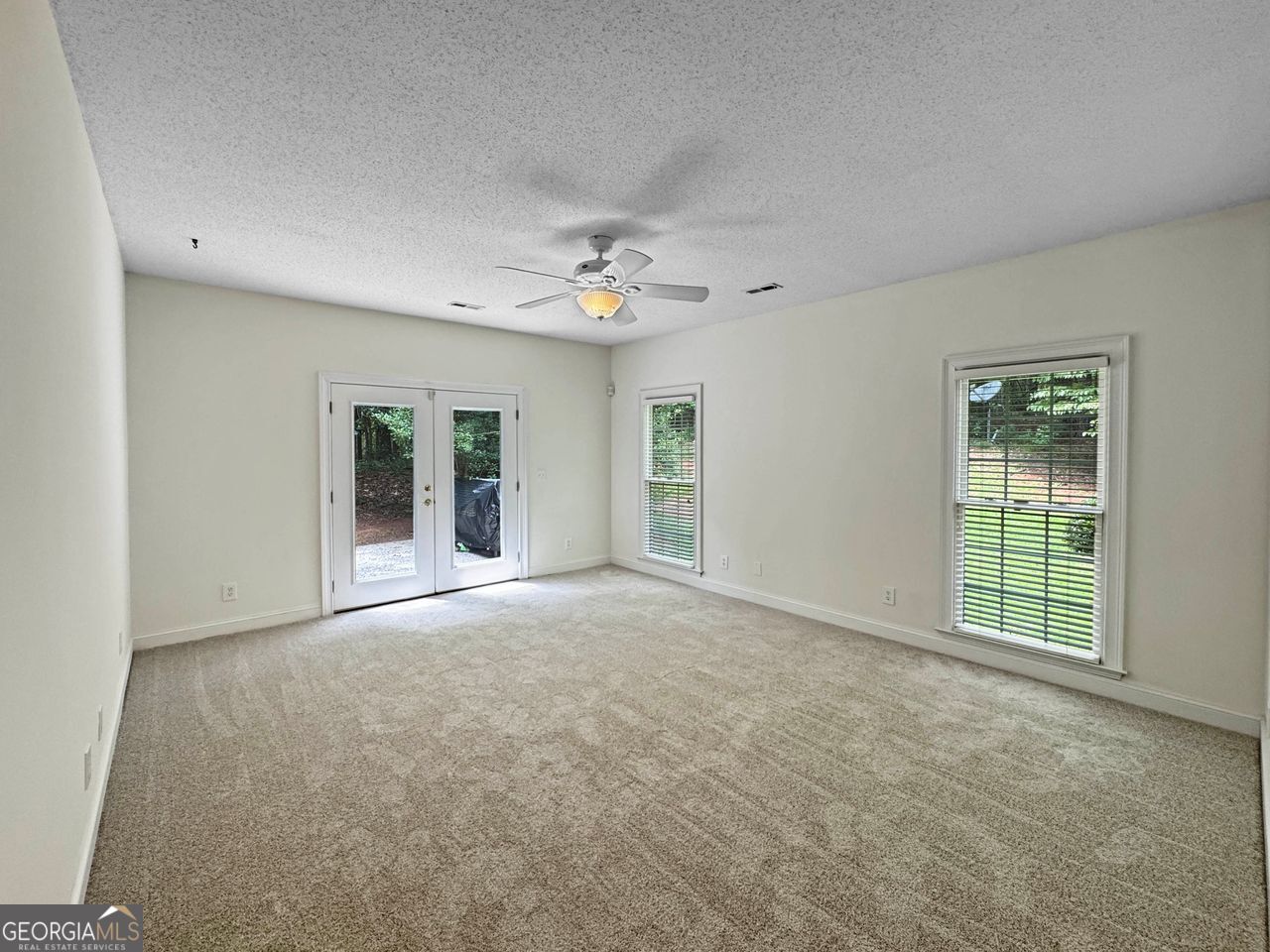 Newnan, Georgia 30263, United States, 3 Bedrooms Bedrooms, ,3 BathroomsBathrooms,Residential,Active,178493