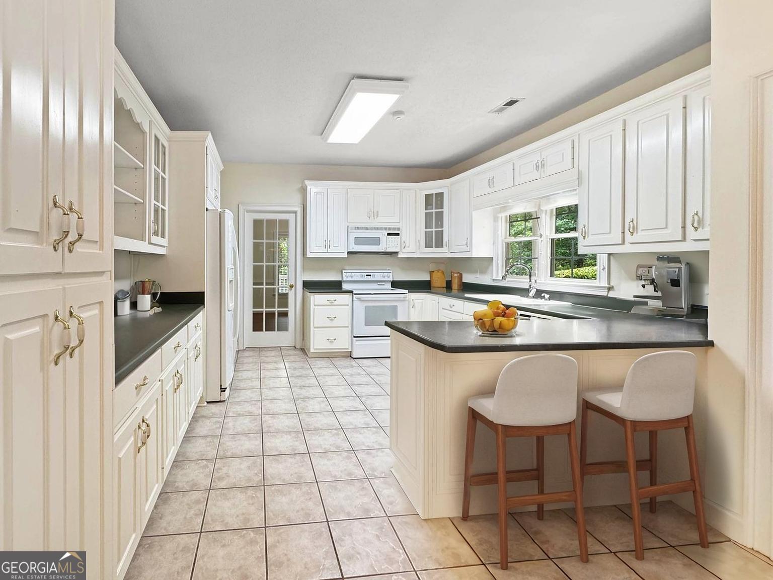 Newnan, Georgia 30263, United States, 3 Bedrooms Bedrooms, ,3 BathroomsBathrooms,Residential,Active,178493