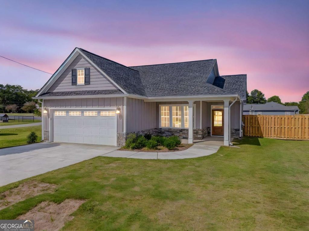 Photo of 109 Forrest Avenue, Cartersville, GA 30120 (MLS # 10671262)