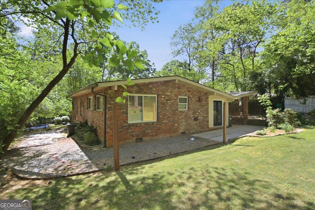 Photo of 2432 Woodacres Road NE, Atlanta, GA 30345 (MLS # 10737336)