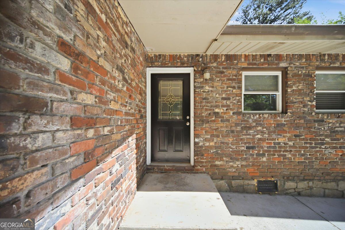 2432 Woodacres RD NE