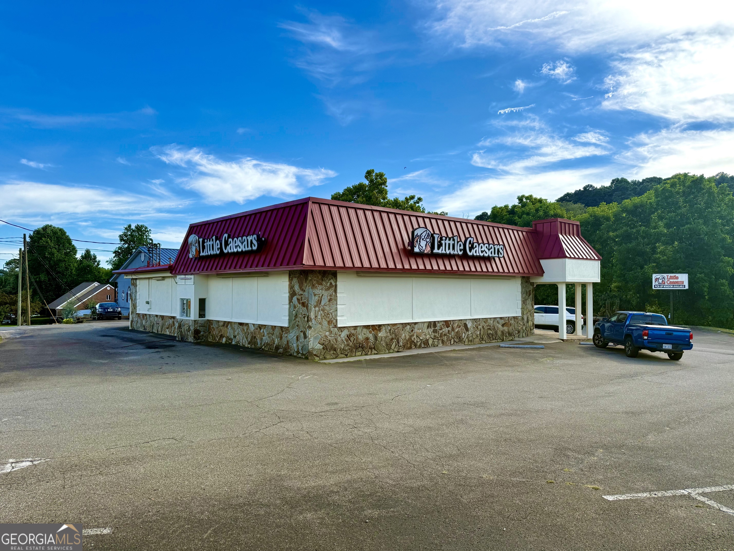76 Industrial BLVD