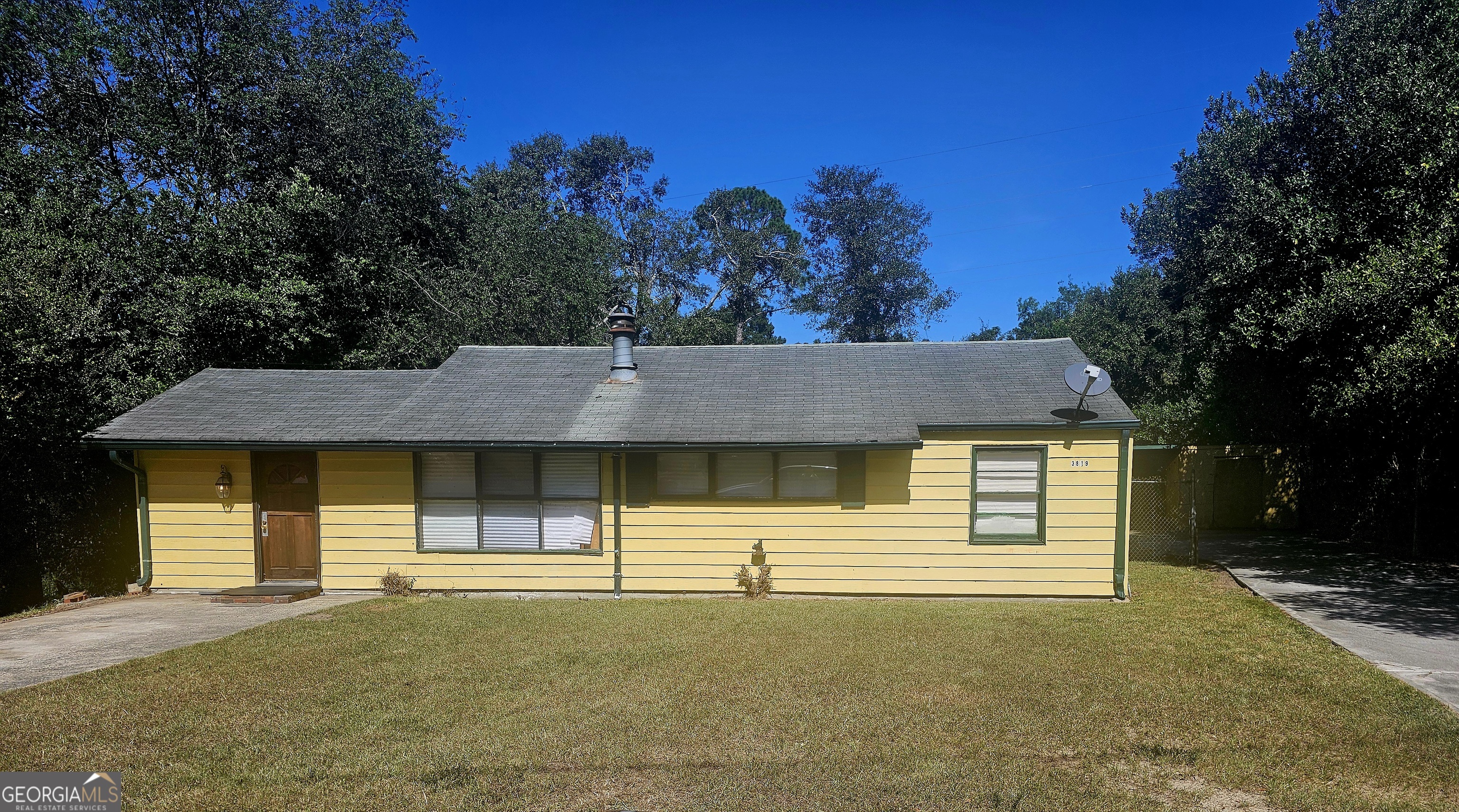 3819 Frances DR