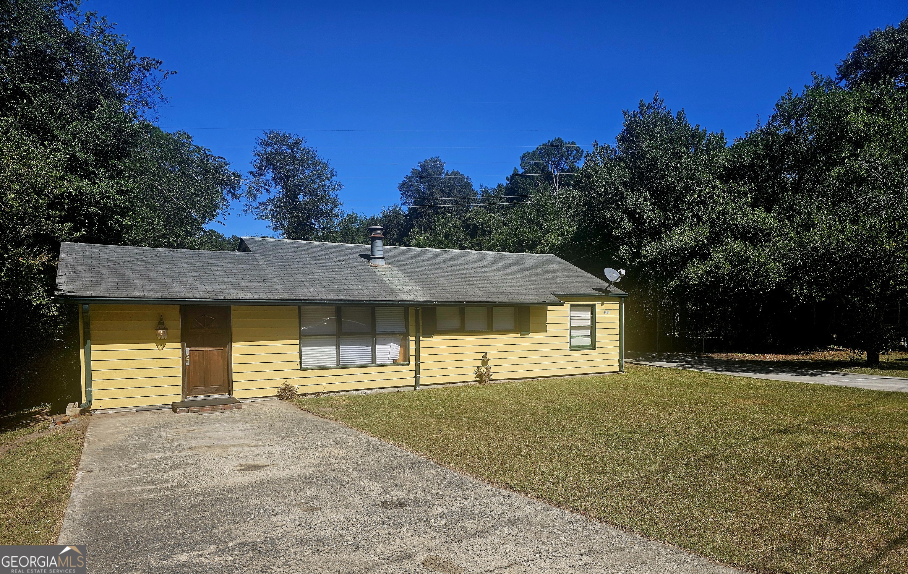 3819 Frances DR