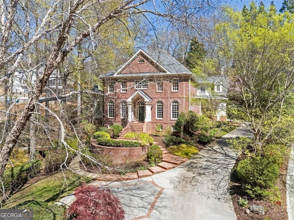 Photo of 220 Sheridan Point Lane NE, Sandy Springs, GA 30342 (MLS # 10771261)