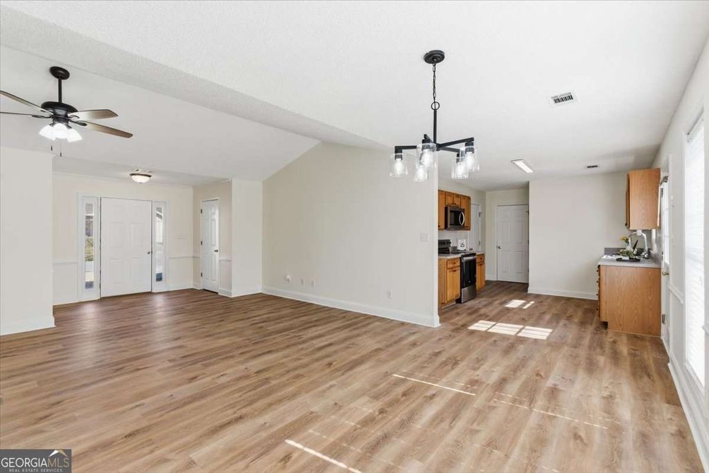 Photo of 9 Redfern Trail NE, Rome, GA 30165 (MLS # 10691970)