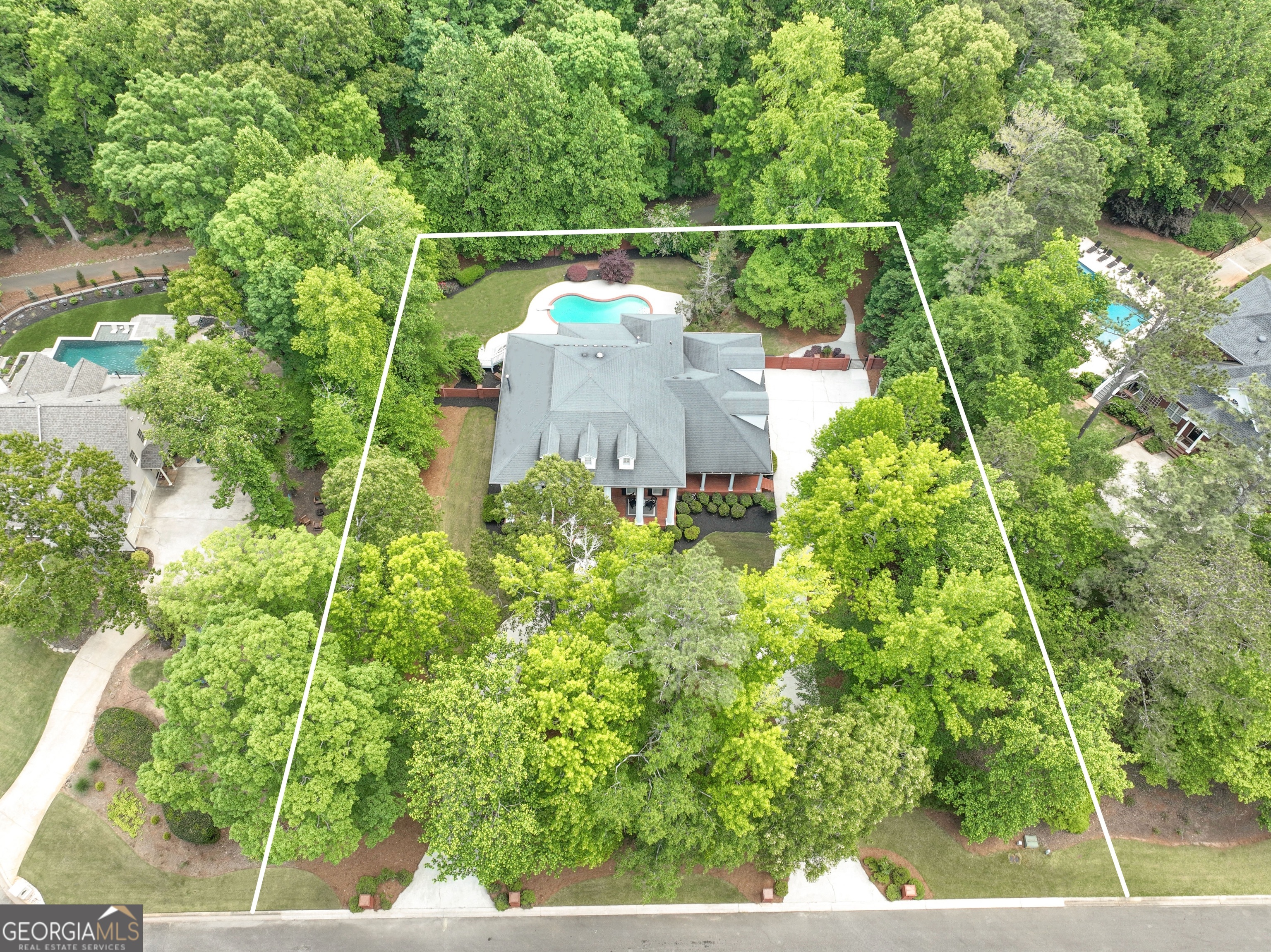 Peachtree City, Georgia 30269, United States, 5 Bedrooms Bedrooms, ,6 BathroomsBathrooms,Residential,Active,163780