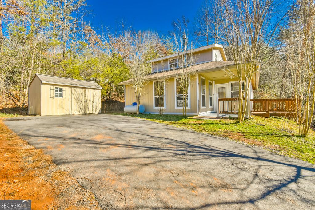 Photo of 1216 Bugscuffle Road, Hiawassee, GA 30546 (MLS # 10678777)