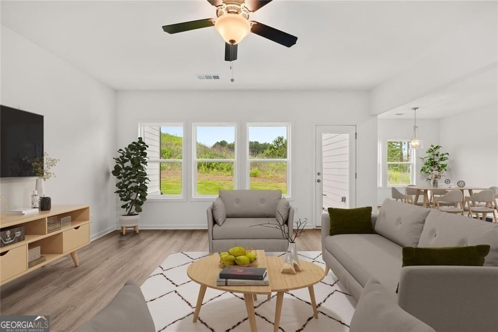 Loganville, Georgia 30052, United States, 3 Bedrooms Bedrooms, ,3 BathroomsBathrooms,Residential,Active,124619