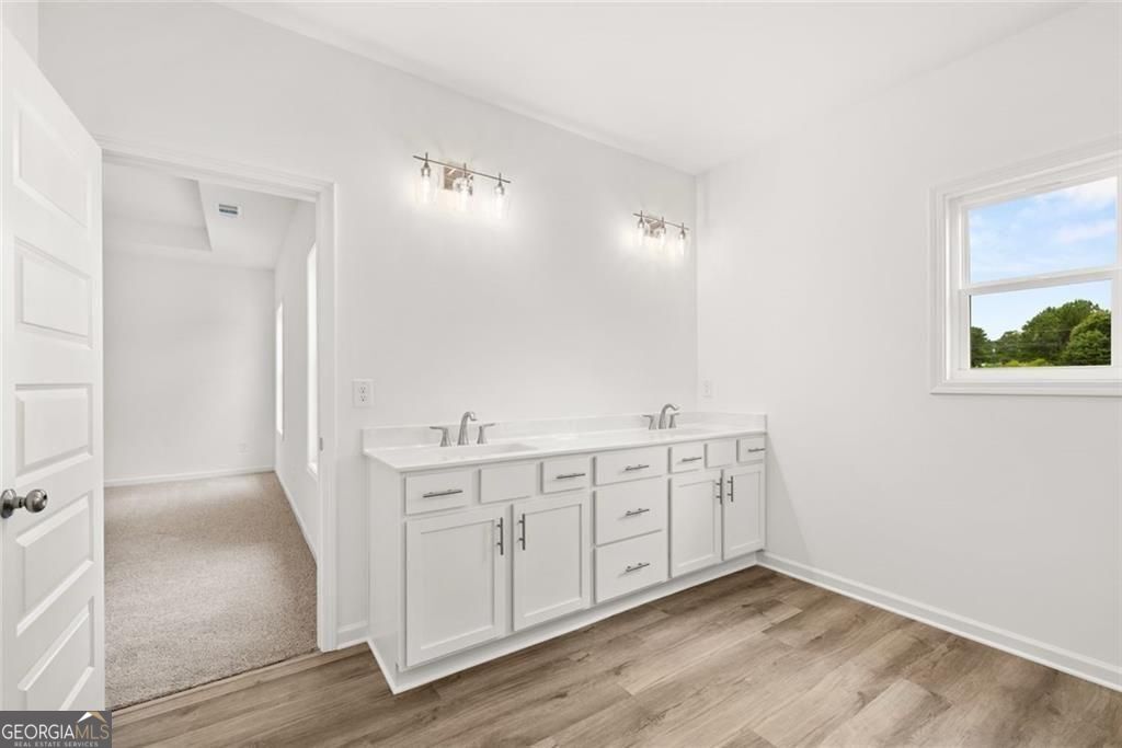 Loganville, Georgia 30052, United States, 3 Bedrooms Bedrooms, ,3 BathroomsBathrooms,Residential,Active,124619