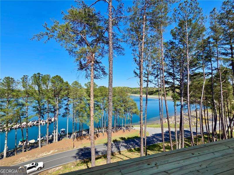 169 Waterview CT