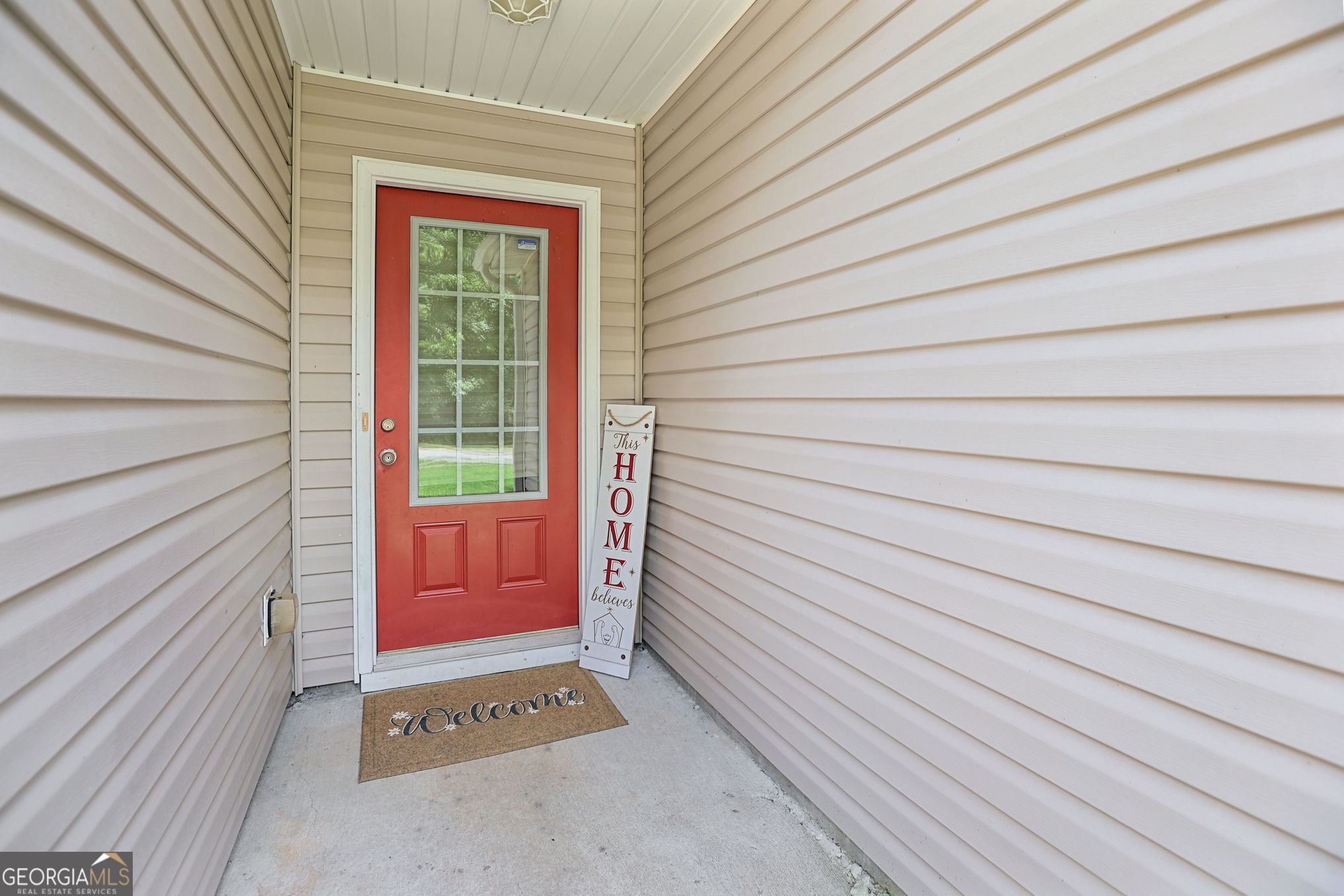 107 Meadowbrook LN