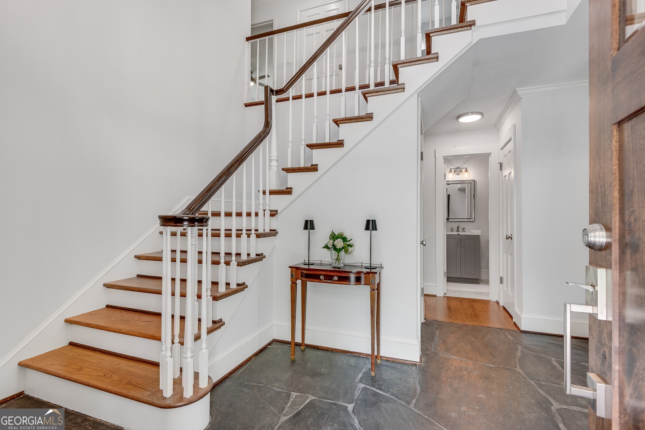 2592 River Oak DR
